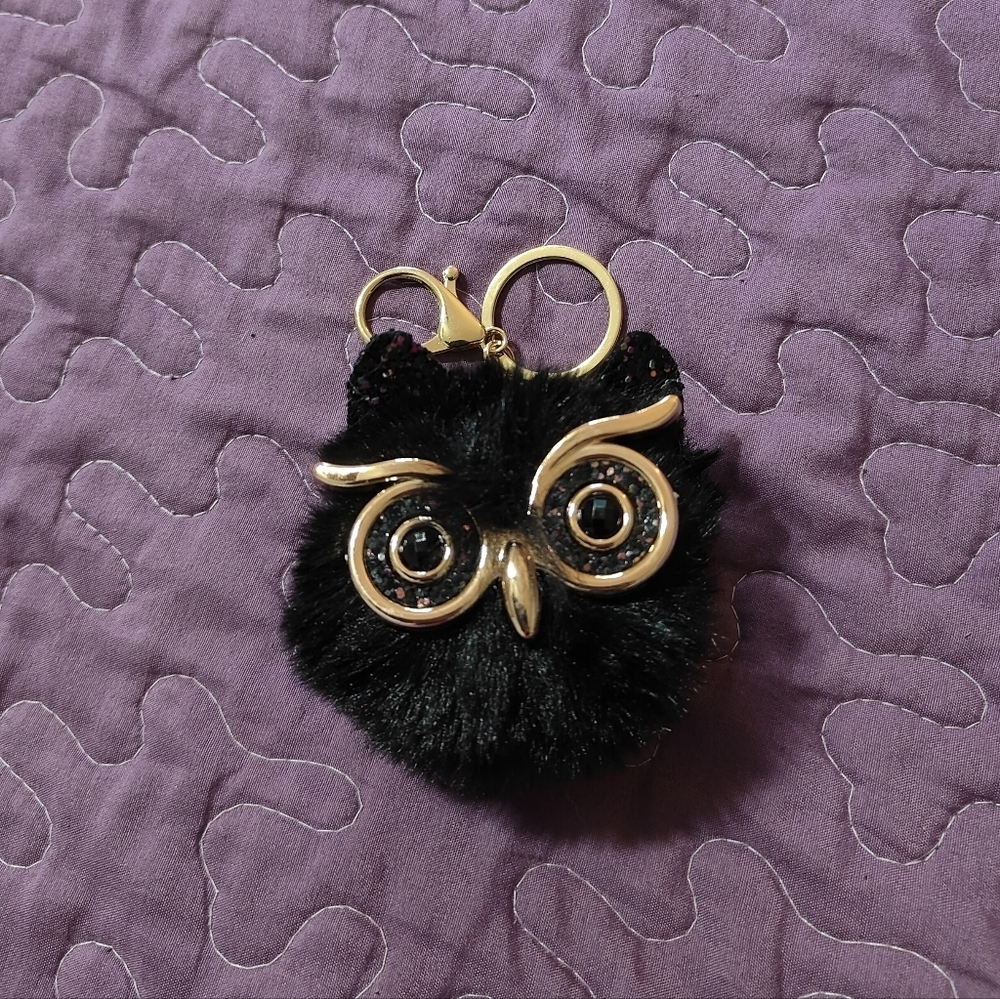 Owl Fluffy Pendant Keychain Bag Charm - Picture 2 of 2